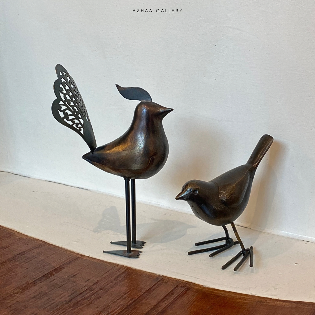 Short Legs Copper Black Bird